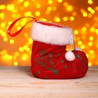 Подарочная упаковка «Сапожок», бантик с помпонами и белой опушкой Подарочная упаковка «Сапожок», бантик с помпонами и белой опушкой