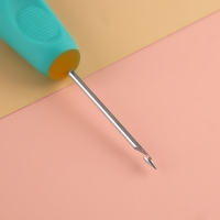 Шило швейное, с крючком, d = 1,6 мм, 13,5 × 3 см Шило швейное, с крючком, d = 1,6 мм, 13,5 × 3 см