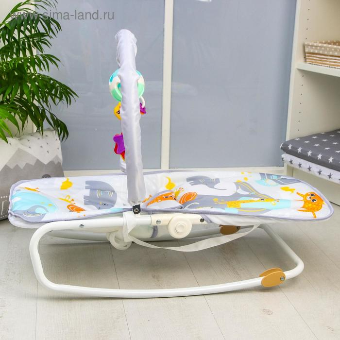 Шезлонг - качалка для новорождённых &laquo;Веселые зверята&raquo;, игровая дуга, игрушки МИКС