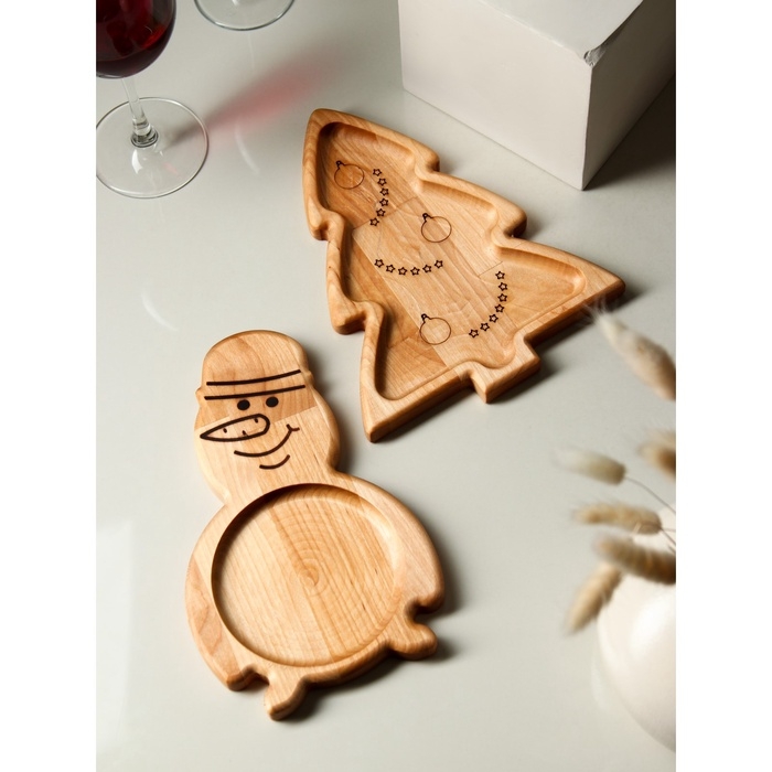 Подарочный набор посуды Adelica &laquo;С Новым годом&raquo;, менажницы деревянные: снеговик 25&times;14 см, ёлка 25&times;20,5 см, магнит, в подарочной коробке
