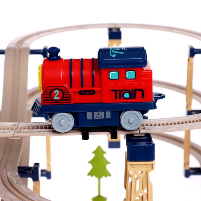 Железная дорога &laquo;Город&raquo;, работает от батареек