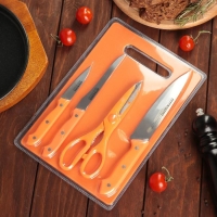 Набор кухонных принадлежностей, 5 предметов: ножи 7,5 см, 12,5 см, 17,5 см, ножницы, доска 29&times;20 см, цвет МИКС