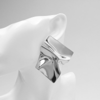 Серьги металл &laquo;Атмосфера&raquo; ромб мятый, цвет серебро