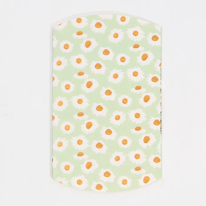 Коробка подарочная складная фигурная, упаковка, &laquo;Ромашки&raquo;, 11 х 8 х 2 см