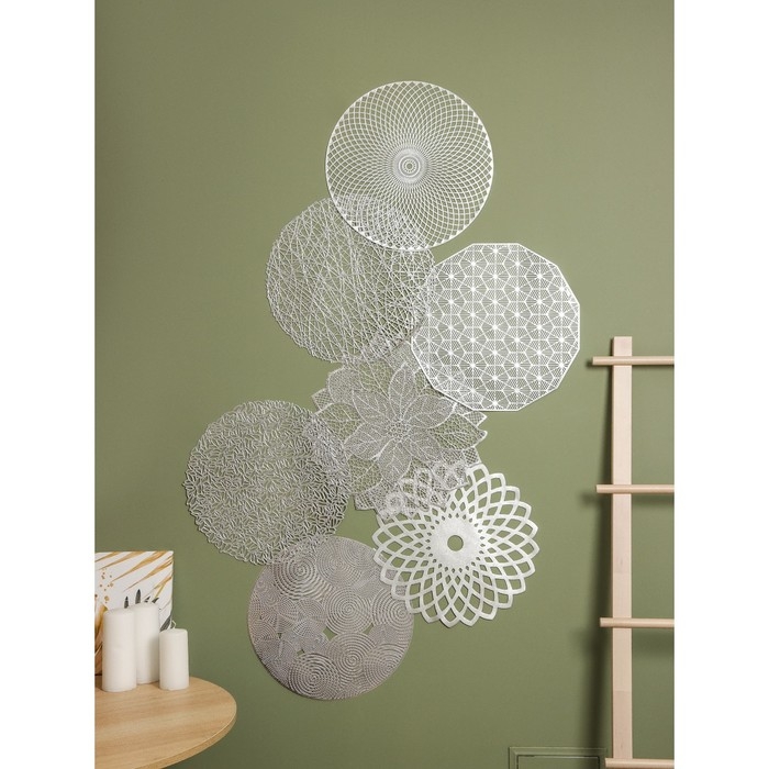 Салфетка сервировочная на стол &laquo;Гипноз&raquo;, d=38 см, цвет серебро