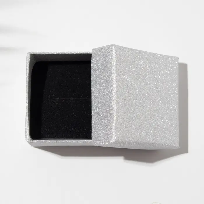 Коробочка подарочная под серьги/кольцо &laquo;Блеск&raquo;, 5&times;5 (размер полезной части 4.5&times;4.5 см), цвет серебро