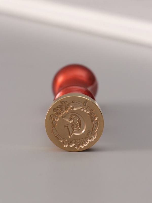 Печать для сургуча с пластиковой ручкой "Венок с буквой G" 2,5х2,5х6,3 см