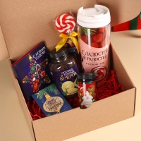 Гифтбокс &laquo;Пусть год будет сладким&raquo;