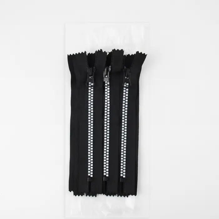 Молния &laquo;Трактор&raquo;, №8, неразъёмная, замок автомат, 18 см, чёрная, белая