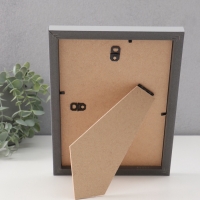 Фоторамка пластик "МИРАМ" 15х21 св. серый Фоторамка пластик "МИРАМ" 15х21 св. серый