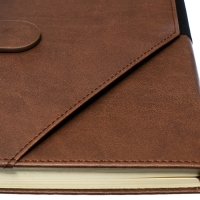 Ежедневник недатированный А5, 140л, клетка, к/зам, с ручкой, в подар. короб., Коричневый Ежедневник недатированный А5, 140л, клетка, к/зам, с ручкой, в подар. короб., Коричневый