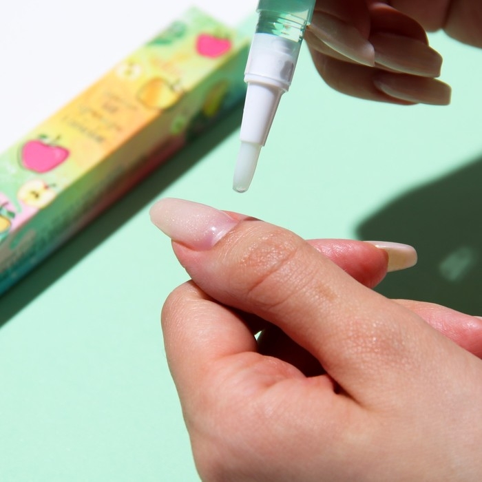 Масло для кутикулы в карандаше «Яблоко», 3 мл Масло для кутикулы в карандаше «Яблоко», 3 мл