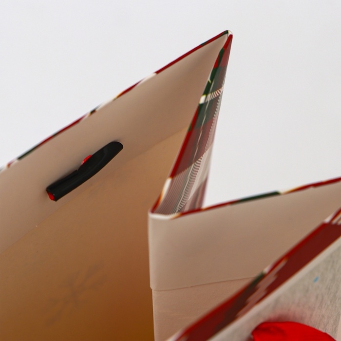 Новый год. Пакет подарочный новогодний под бутылку &laquo;Под ёлочкой&raquo;, 13 x 36 x 10 см.