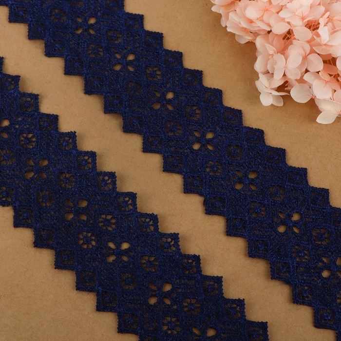 Кружево гипюровое, 45 мм &times; 6,8 &plusmn; 0,5 м, цвет тёмно-синий