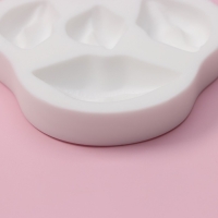 Молд Доляна &laquo;Губы&raquo;, 8,5&times;8&times;1,5 см , цвет белый