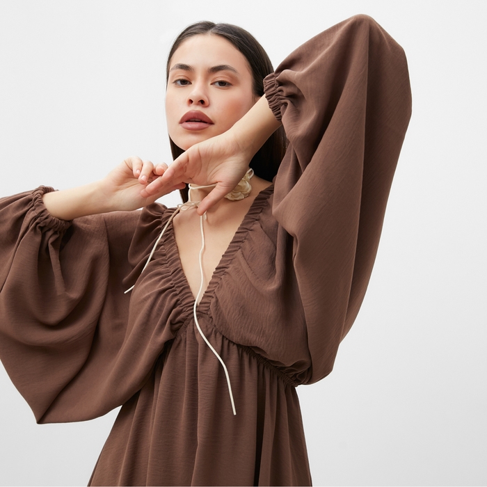 Платье женское MIST с глубоким вырезом р. 48, коричневый Платье женское MIST с глубоким вырезом р. 48, коричневый