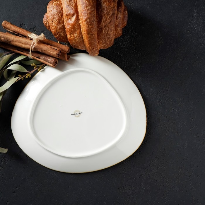 Блюдо фарфоровое для подачи Magistro &laquo;Церера&raquo;, 20&times;18 см, цвет коричневый