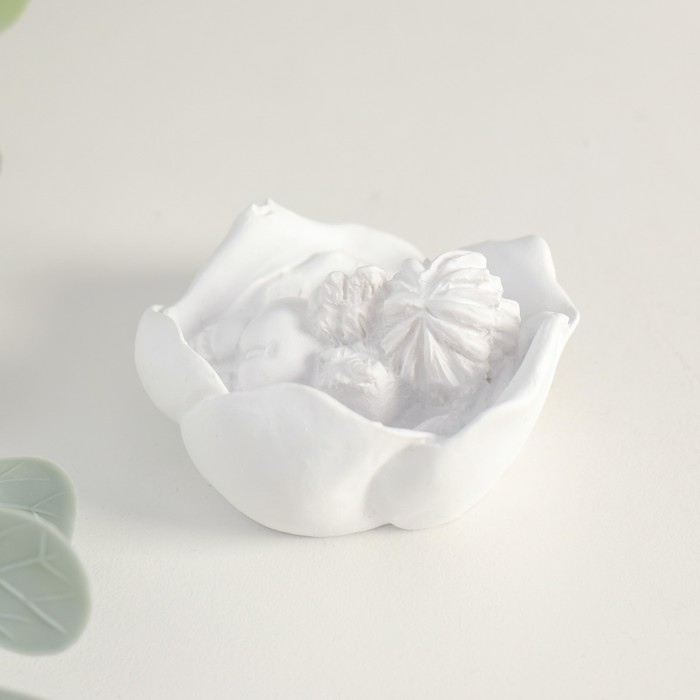 Фигурка &laquo;Ангелочек спящий в цветке&raquo;, 3.5&times;5.5&times;5.5 см, МИКС