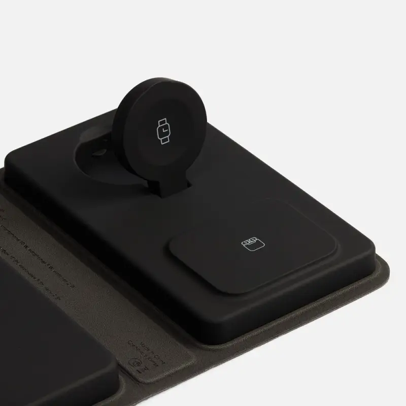 Внешний аккумулятор с беспроводной зарядкой reCover, черный