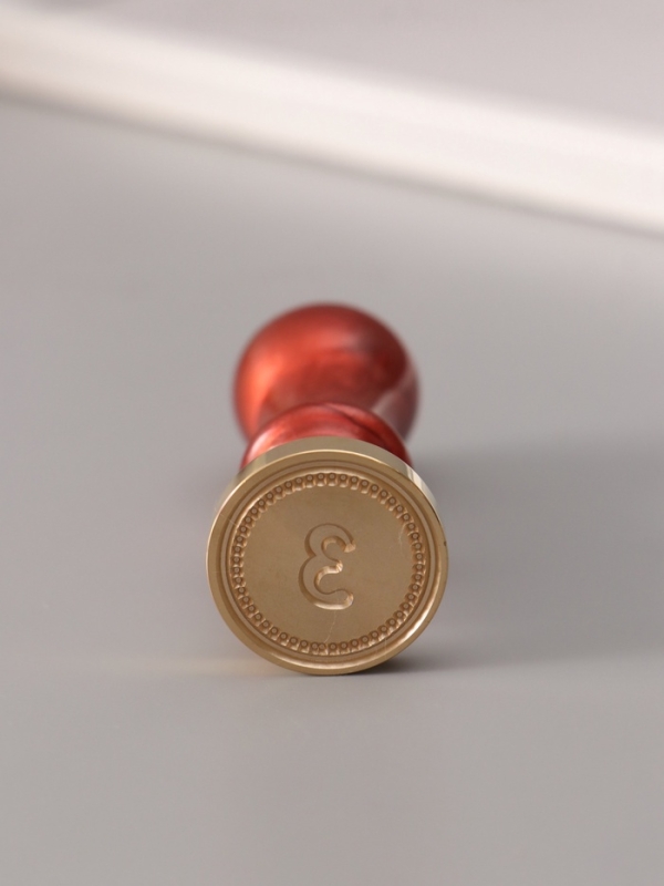 Печать для сургуча с пластиковой ручкой Печать для сургуча с пластиковой ручкой "Классика цифра 3" 2,5х2,5х6,3 см