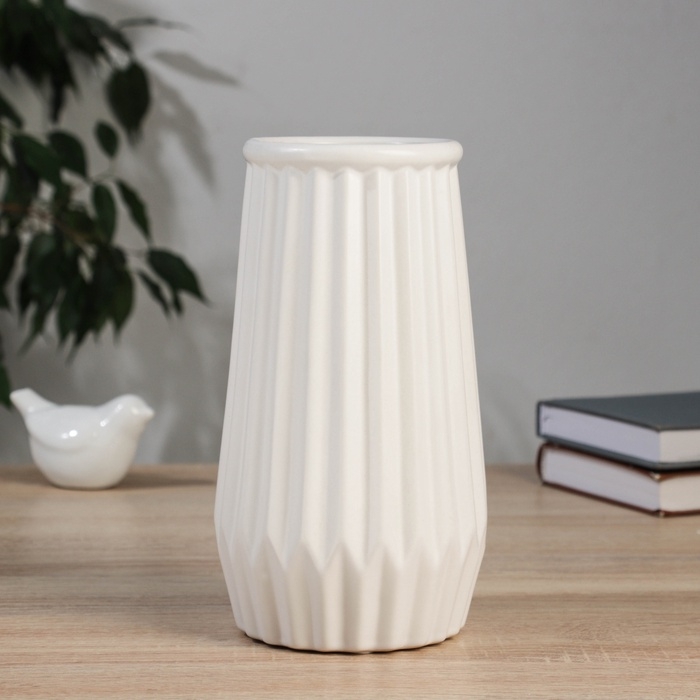 Керамическая ваза для цветов, сухоцветов «Лестер», настольная, d-9 см, 21×11 см, белый Керамическая ваза для цветов, сухоцветов «Лестер», настольная, d-9 см, 21×11 см, белый