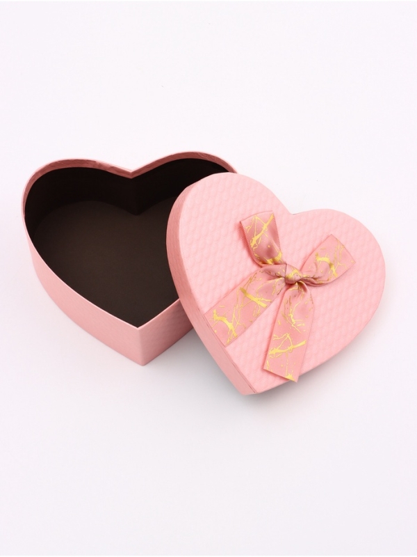 Набор коробок 3 в 1 сердца 22 х 20 х 9;  18.5 х 17 х 7.5; 1 6 х 14 х 6 см