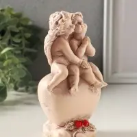 Статуэтка "Ангелочки на сердце" высота 15 см,  эффект состаривания, слоновая кость