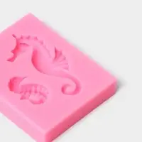 Молд для заливки Доляна &laquo;Морские коньки&raquo;, силикон 6.3&times;5 см, розовый