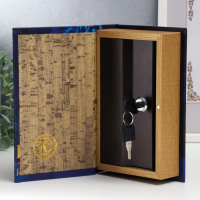 Сейф-книга дерево, кожзам "Мифы и легенды" 21х13х5 см Сейф-книга дерево, кожзам "Мифы и легенды" 21х13х5 см