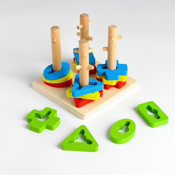 Пирамидка логическая 4 столбика, 16 деталей Пирамидка логическая 4 столбика, 16 деталей