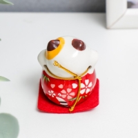 Сувенир керамика "Манэки-нэко в костюмчике" 4,5х3,6х4,6 см набор 5 шт