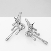 Серьги с жемчугом &laquo;Таяние&raquo; круг, цвет серебро