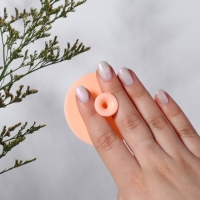 Щётка для умывания &laquo;Круг&raquo;, на присоске, d = 5,5 см, цвет бежевый