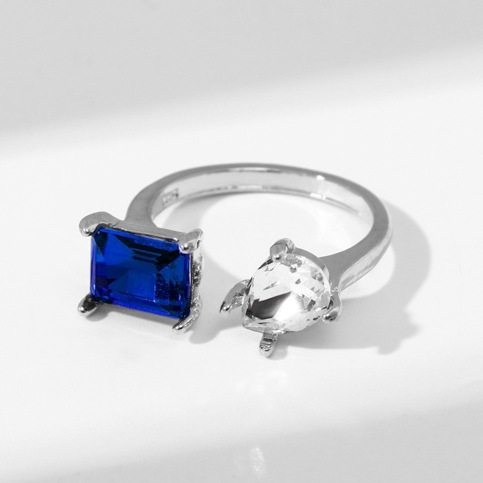 Кольцо «Драгоценность» фигуры, цвет бело-синий в серебре, безразмерное Кольцо «Драгоценность» фигуры, цвет бело-синий в серебре, безразмерное