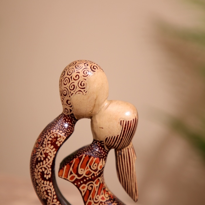 Абстракция "Чувства" дерево 20 см