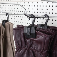 Крючок - вешалка с прищепкой, 50 шт. 3&times;5.5&times;1.7 см, чёрный