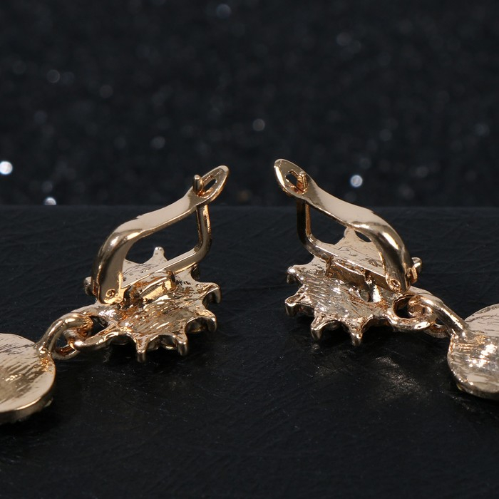 Серьги висячие со стразами &laquo;Вечерние&raquo; мадам, цвет бело-синий в золоте, 7 см