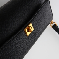 Сумка женская мессенджер на клапане TEXTURA, средний размер, цвет чёрный Сумка женская мессенджер на клапане TEXTURA, средний размер, цвет чёрный