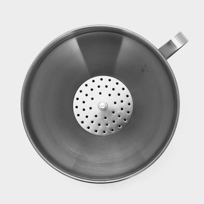 Воронка Magistro Steel, d=12,6 см, 201 сталь Воронка Magistro Steel, d=12,6 см, 201 сталь