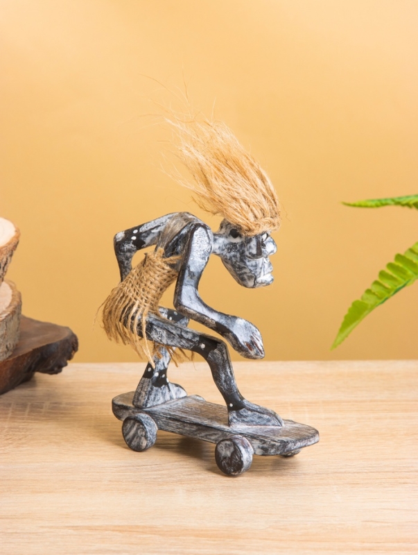 Сувенир &laquo;Абориген скейтбордист&raquo;, 7&times;12&times;12 см, дерево