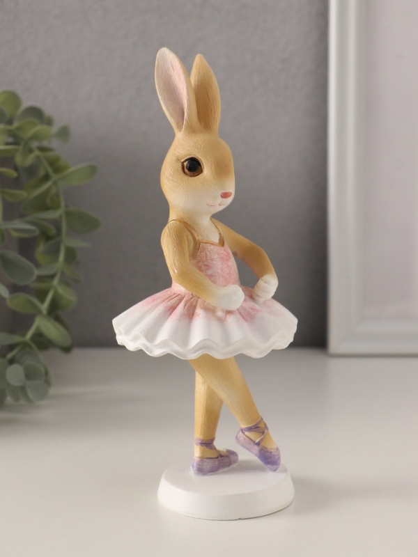 Сувенир полистоун "Зайка-балерина в бело-розовой пачке" 7х7х18 см