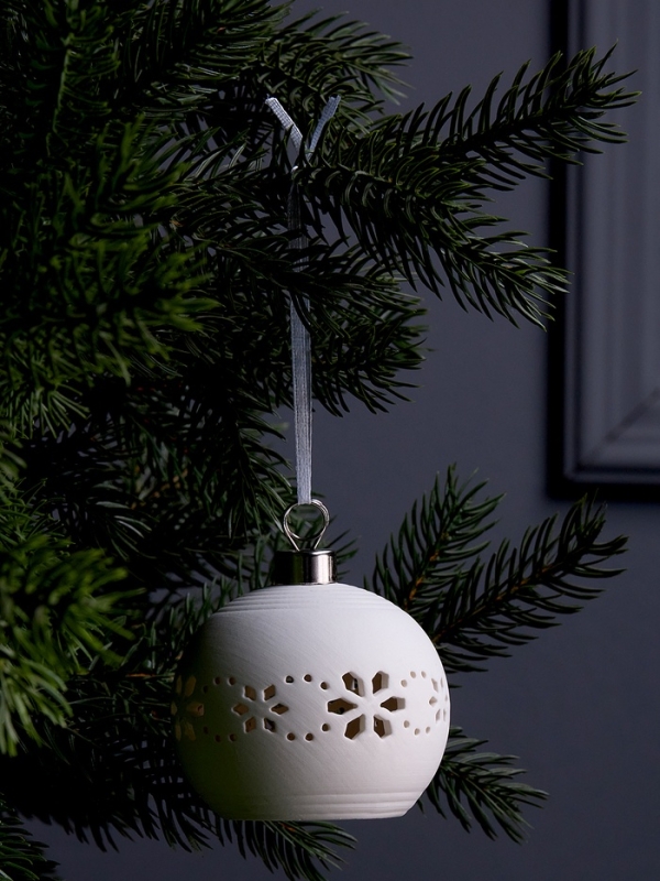 Елочный шар "Орнаменты" 6.9х6.9х5.9 см, 1 LED, LR44x3(в компл.), свечение тёплое белое