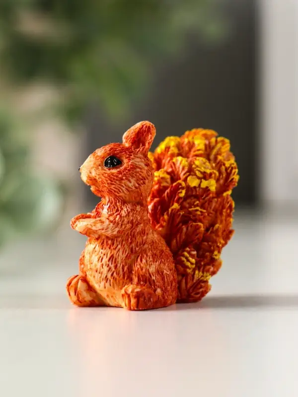 Сувенир полистоун "Белочка с пушистым хвостиком" МИКС 5х3х4,5 см