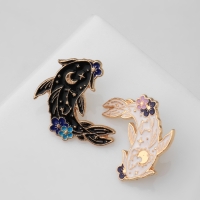 Набор значков (2 шт.) &laquo;Япония&raquo; карпы, цветной в золоте