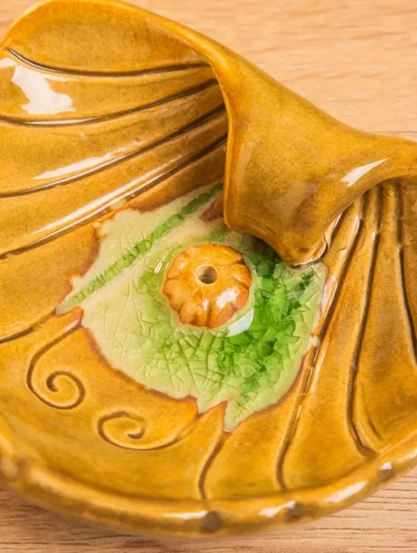 Подставка под благовония "Раковина с жемчужиной" керамика, цв. коричневый, 9х10,5х2 см