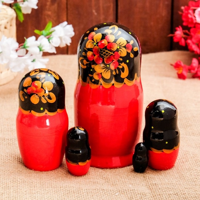 Матрёшка &laquo;Рябинка&raquo;, чёрный платок, 5 кукольная, 18 см