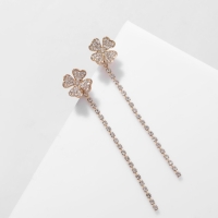 Серьги висячие со стразами &laquo;Четырёхлистник&raquo;, цвет белый в золоте