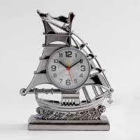 Часы - будильник настольные "Клипер", дискретный ход, циферблат d-7.5 см, 17 х 21.5 см