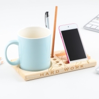 Подставка для телефона &laquo;Hard Work&raquo;, дерево, 21,7 х 20 х 11 см