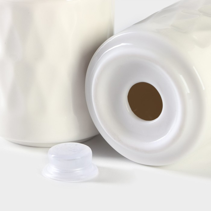 Набор керамический для специй на бамбуковой подставке BellaTenero &laquo;Герда&raquo;, 3 предмета: солонка 120 мл, перечница 120 мл, салфетница, цвет белый